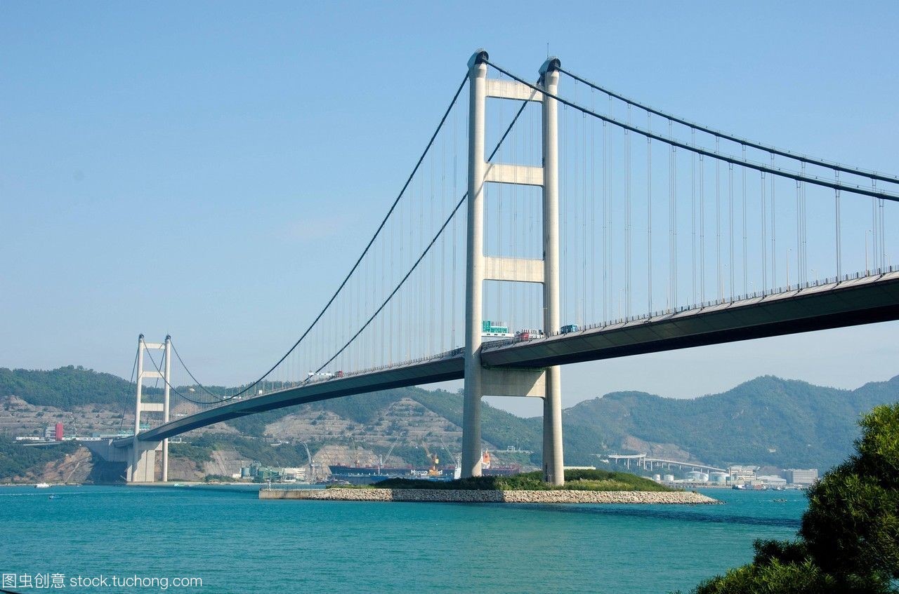 青馬大橋從香港馬灣公園島觀看